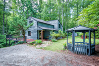 549 Little Cove Creek, Saluda NC
