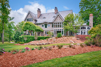 8 Fairway Place