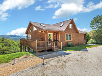 866 Pine Tree Road, Spruce Pine NC